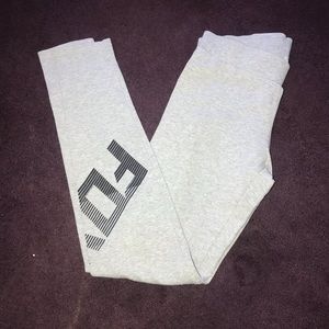 FOX gray leggings